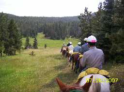 On the trail approaching Bonita Cow Camp